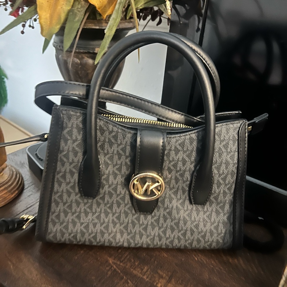 Michael Kors Black and Gray Women's Bag